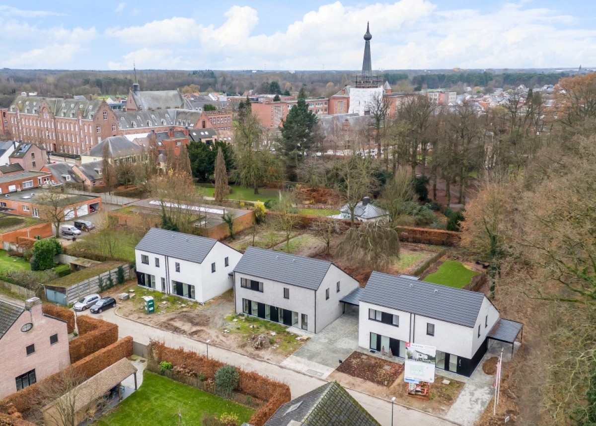 Oostakker 2 - Vorselaar - 01.jpg