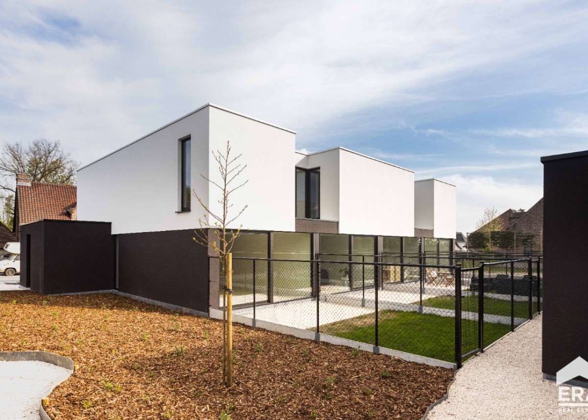 ProjectTerEekApril-9.jpg