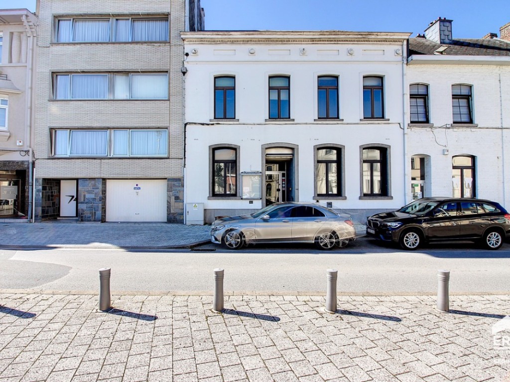 Place Sainte Anne - 12 - - 1420