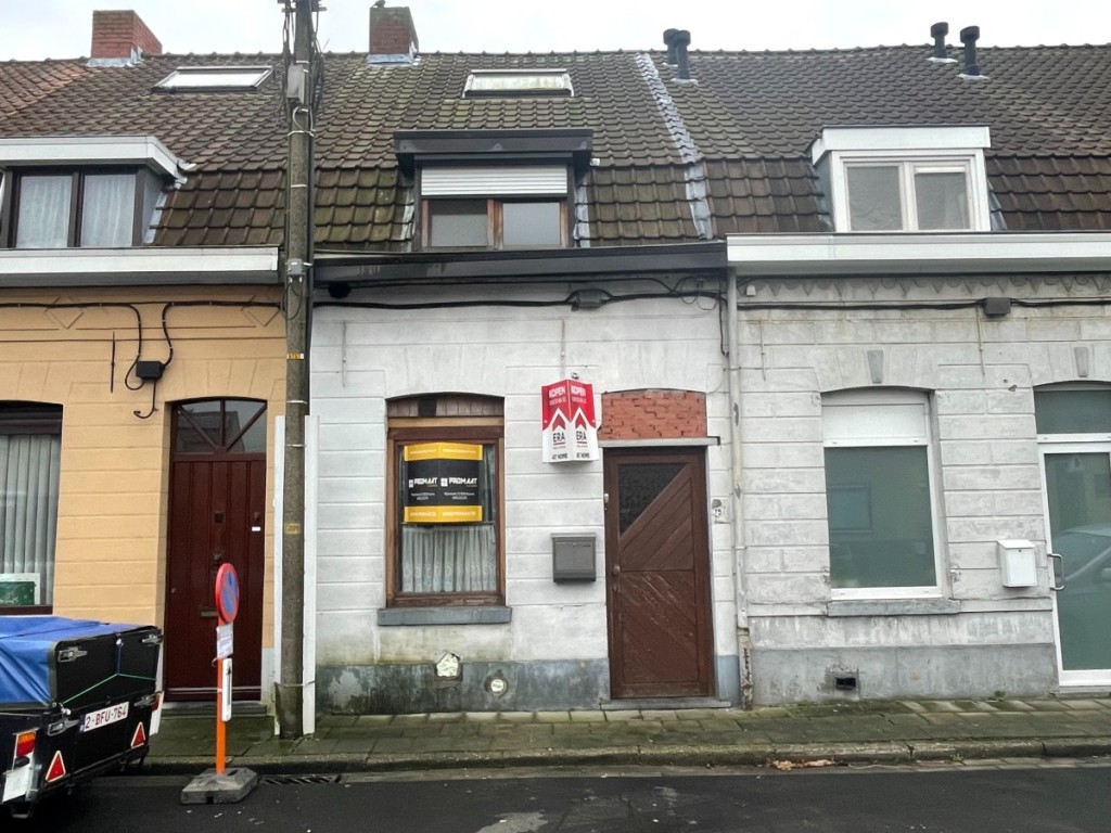 Voskenstraat - 75 - - 8930