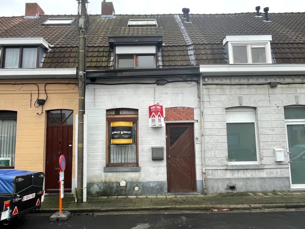 Voskenstraat - 75 - - 8930