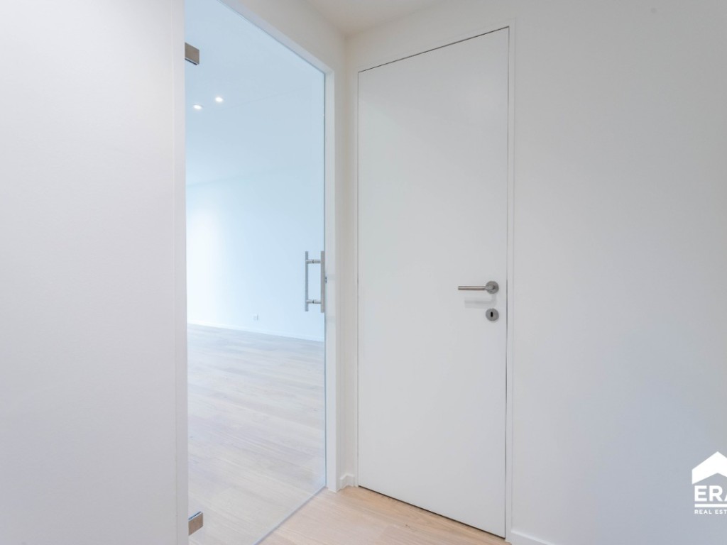 Basculestraat - 42 - - 2.08 - 8900
