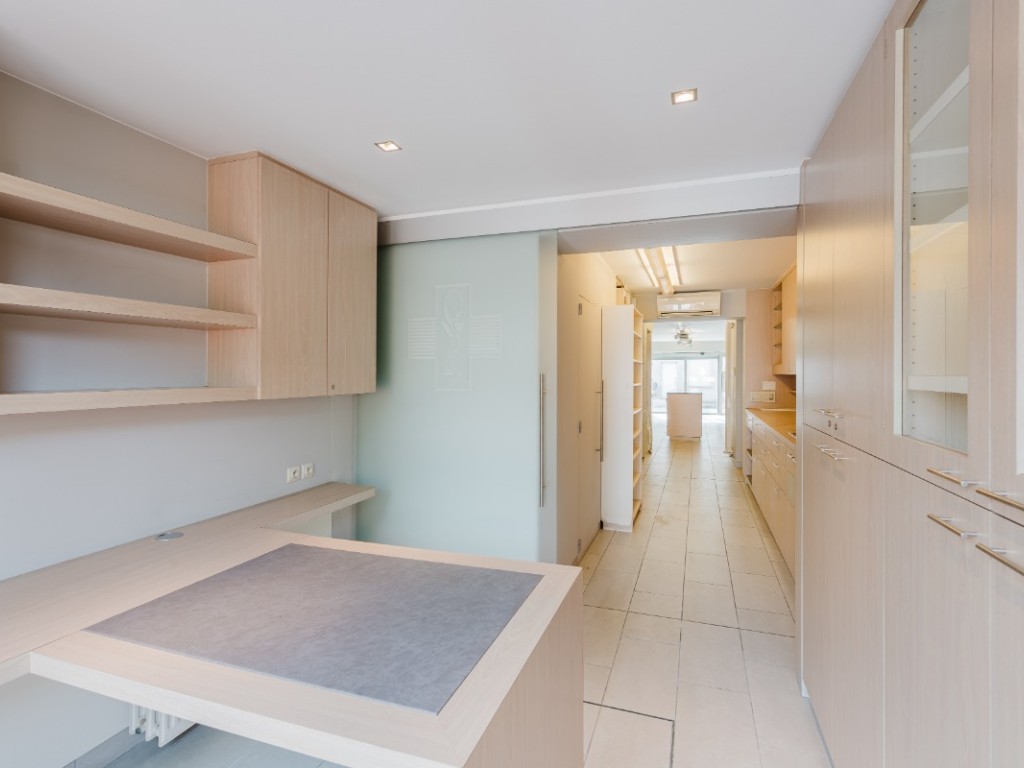 Hoogstraat - 9 - - 9960