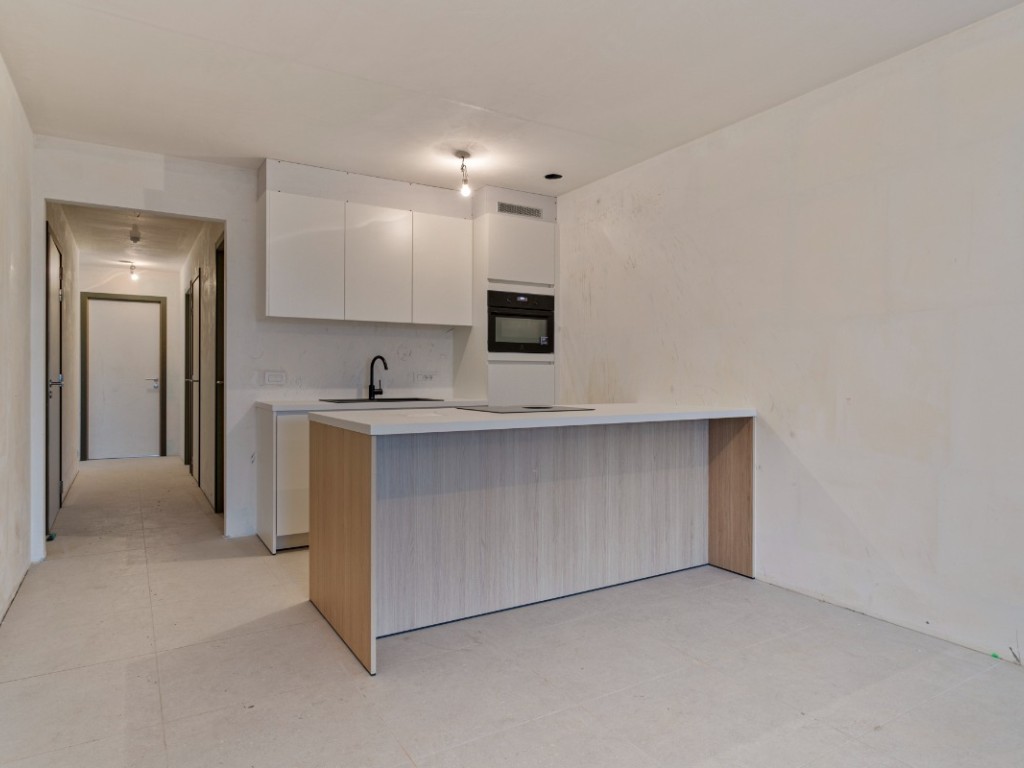Staatsbaan - 76 - - 2.5 - 9870