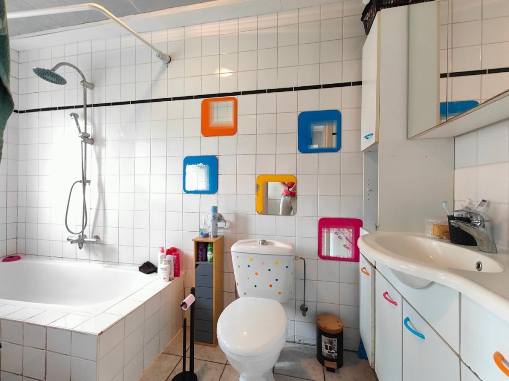 Moeskroenstraat - 382 - - 8930