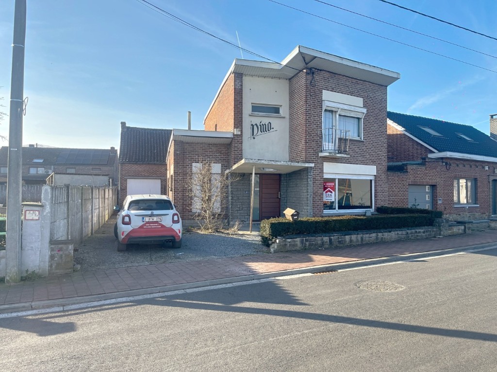 Rue des juifs - 107 - - 7331