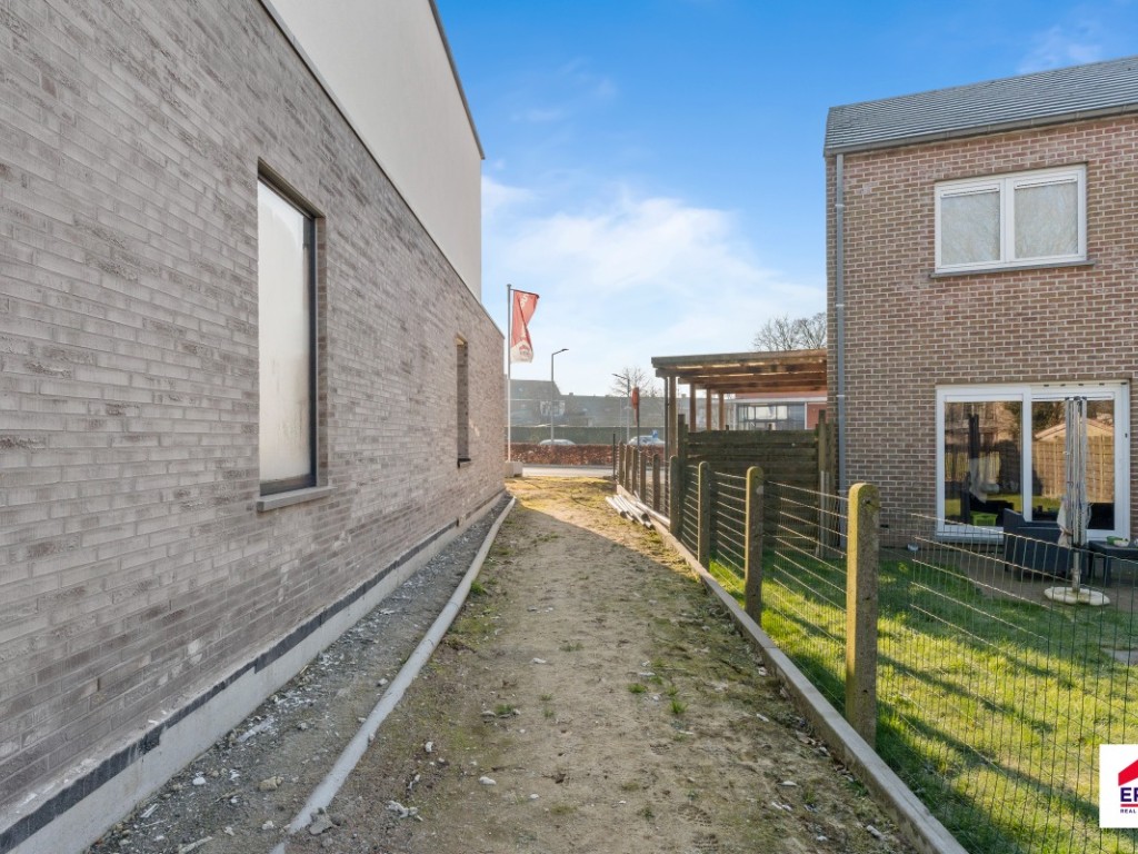 Astridlaan - 41 - - Lot 1 - 8760