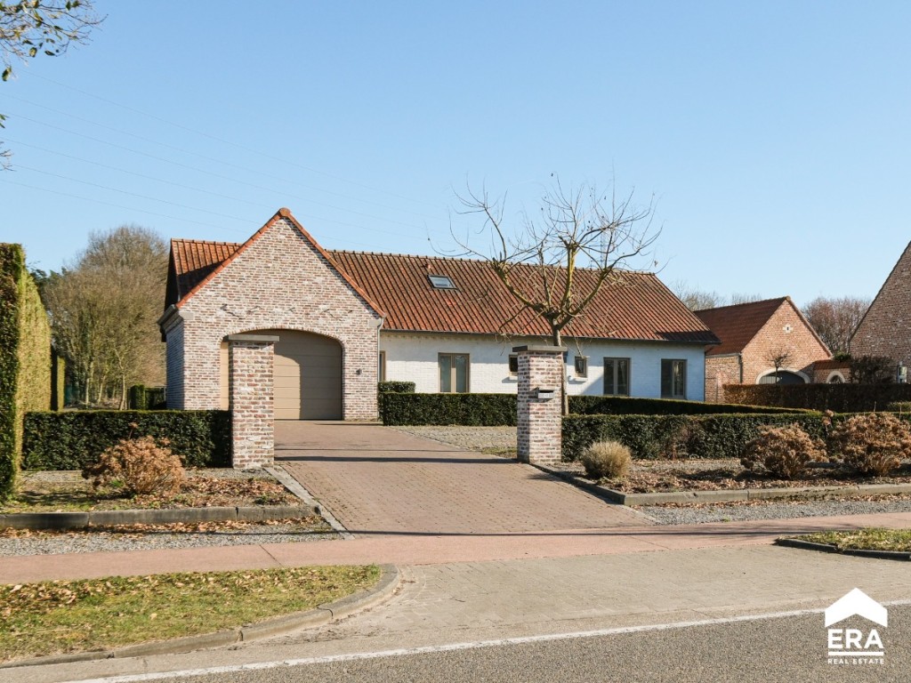 Stationsstraat - 42 - - 3941