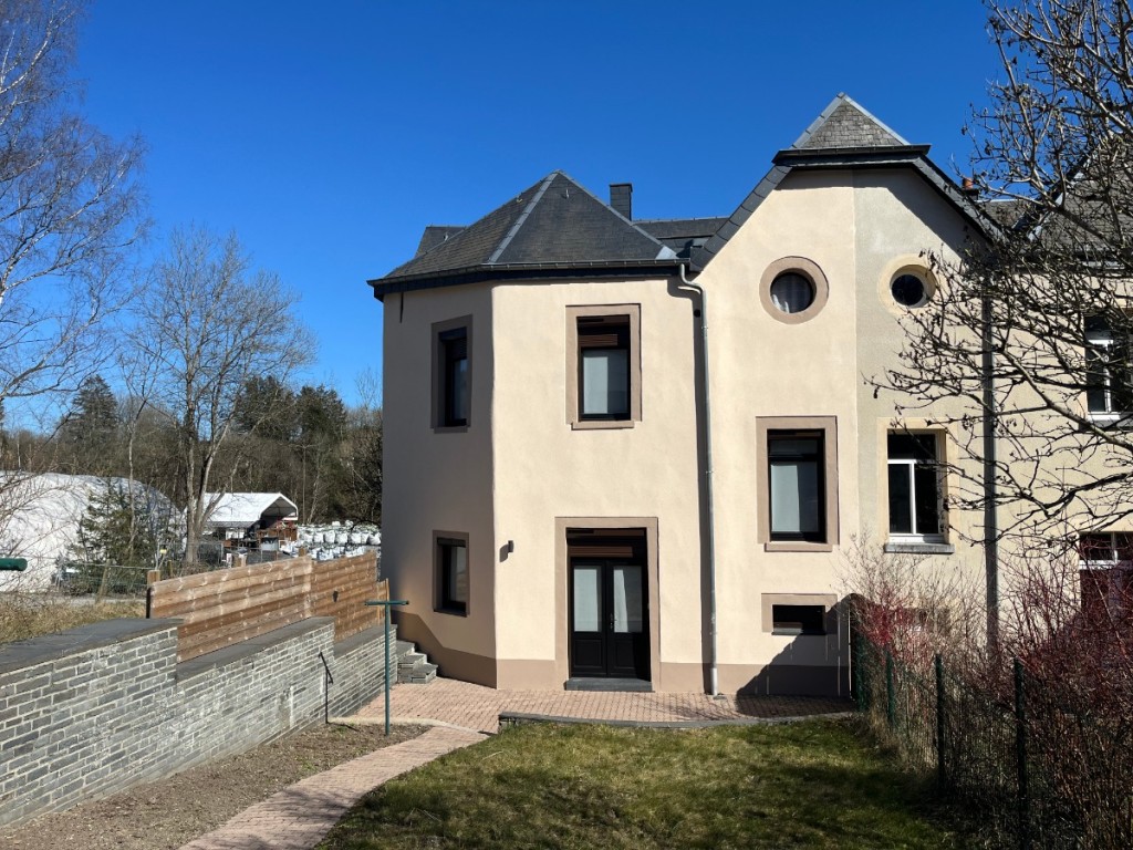 route de Bastogne - 38 - - 6630