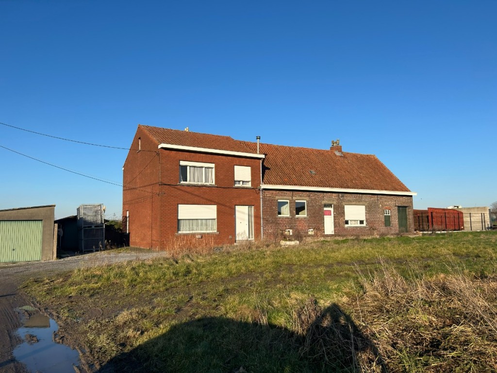 Slypsstraat - 6+8 - - 8890