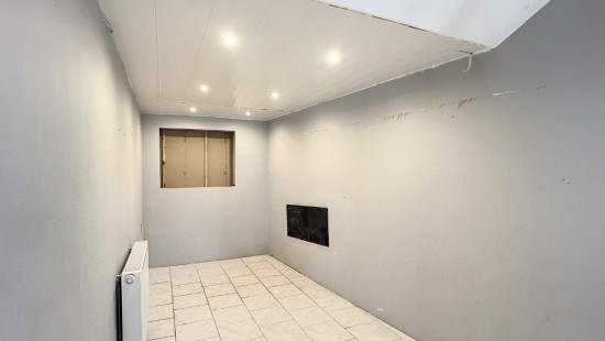 Chaussée Freddy Terwagne - 104A - - 4480