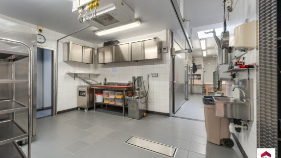Jules van Ooststraat - 8 - - 8700