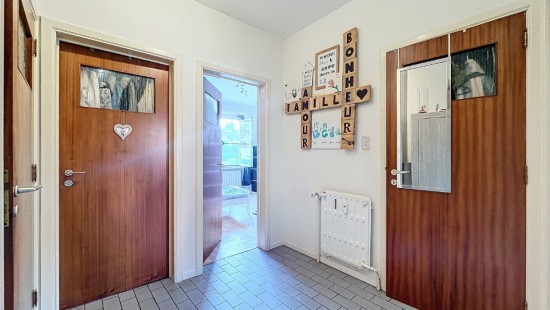 Avenue Louis Isaac - 21-23 - - 7850