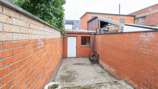 Hoogstraat - 9 - - 9960