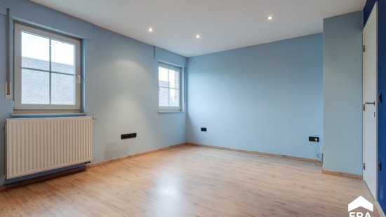 Notenstraat - 31 - - 3670