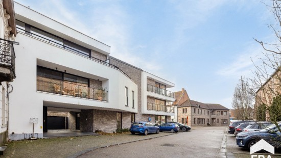 Kerkplein - 18 - 01 - 8750