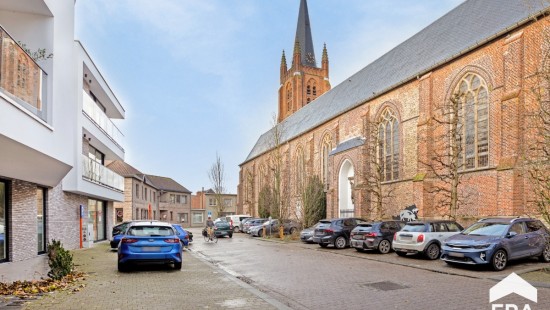 Kerkplein - 18 - 01 - 8750