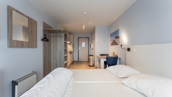 Zeedijk - 96 - 204 - 8370