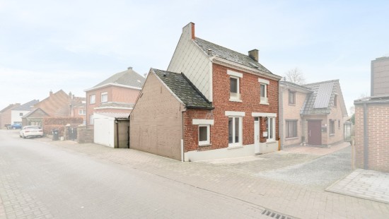 Bosstraat - 28 - - 9500
