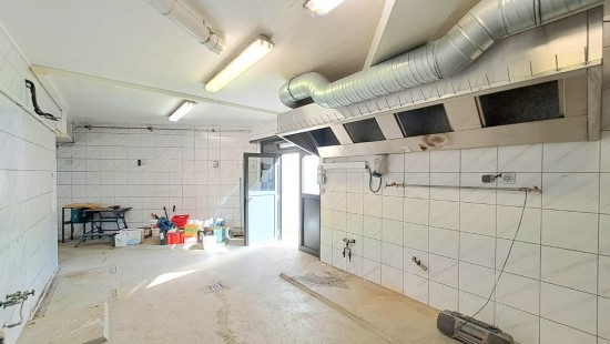 Deerlijkstraat - 32 - - 8550