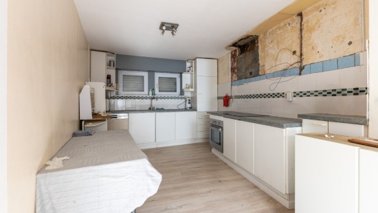 stationsstraat - 127 - - 8460
