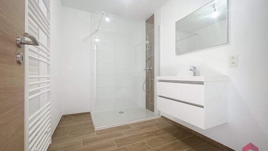 Rue de Dave - 387 - 06 - 5100
