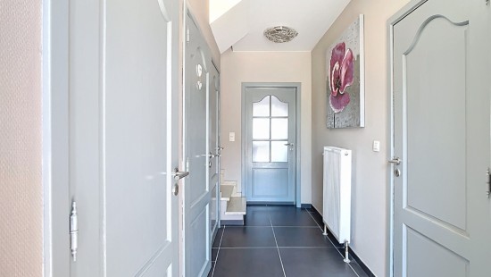 Rue des Nations Unies - 72 - - 4432