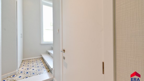 Buurtstraat - 100 - - 9990